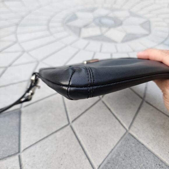 Coach 1941 SOHO Pleated Leather Zip Clutch Wristlet - Picture 6 of 13